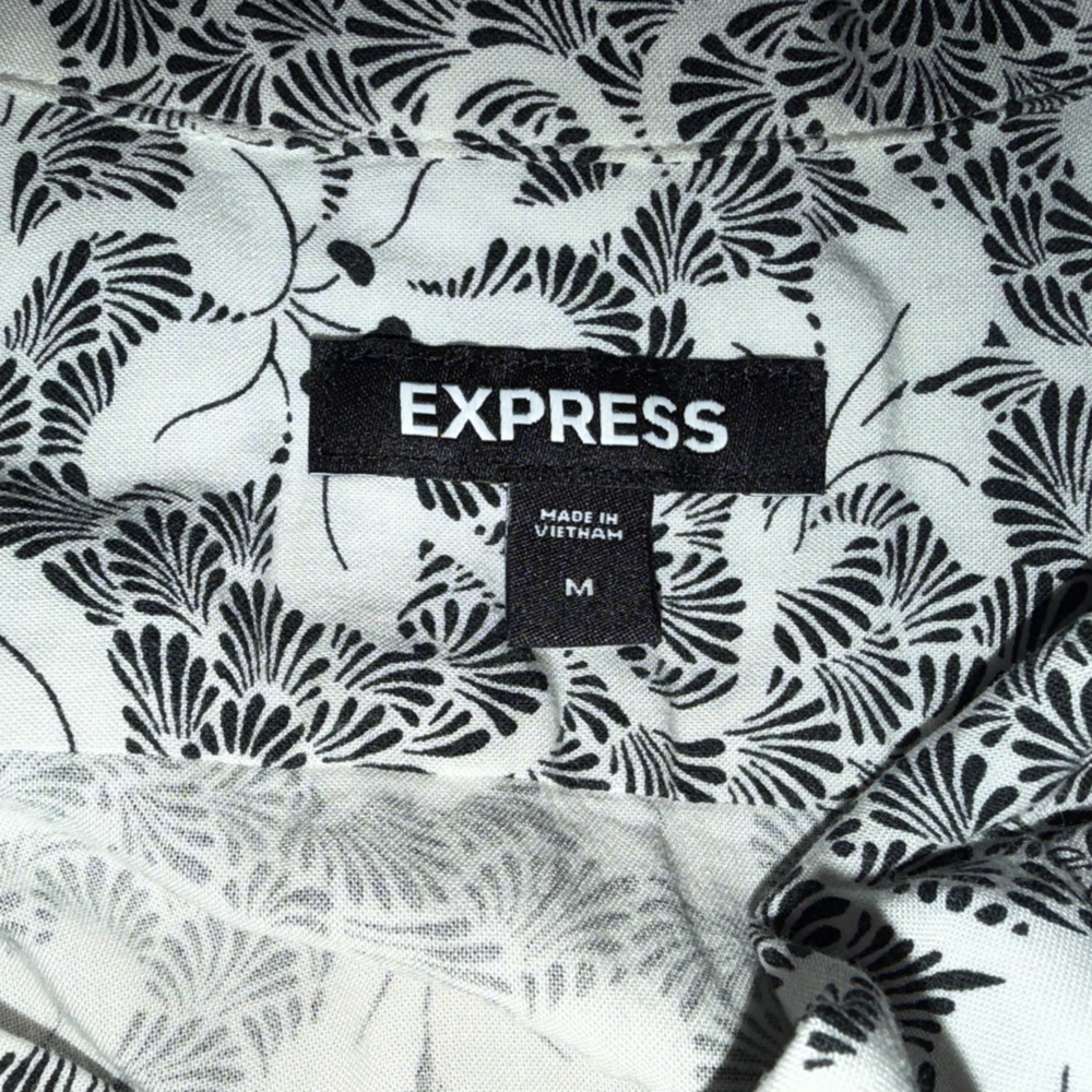 Mens Express size medium Floral Men's Shirt button down flowers summer Hawaiian - Picture 4 of 4